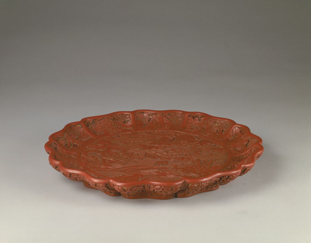 图片[1]-Sunflower petal dish with red fairy mountain cave pattern-China Archive